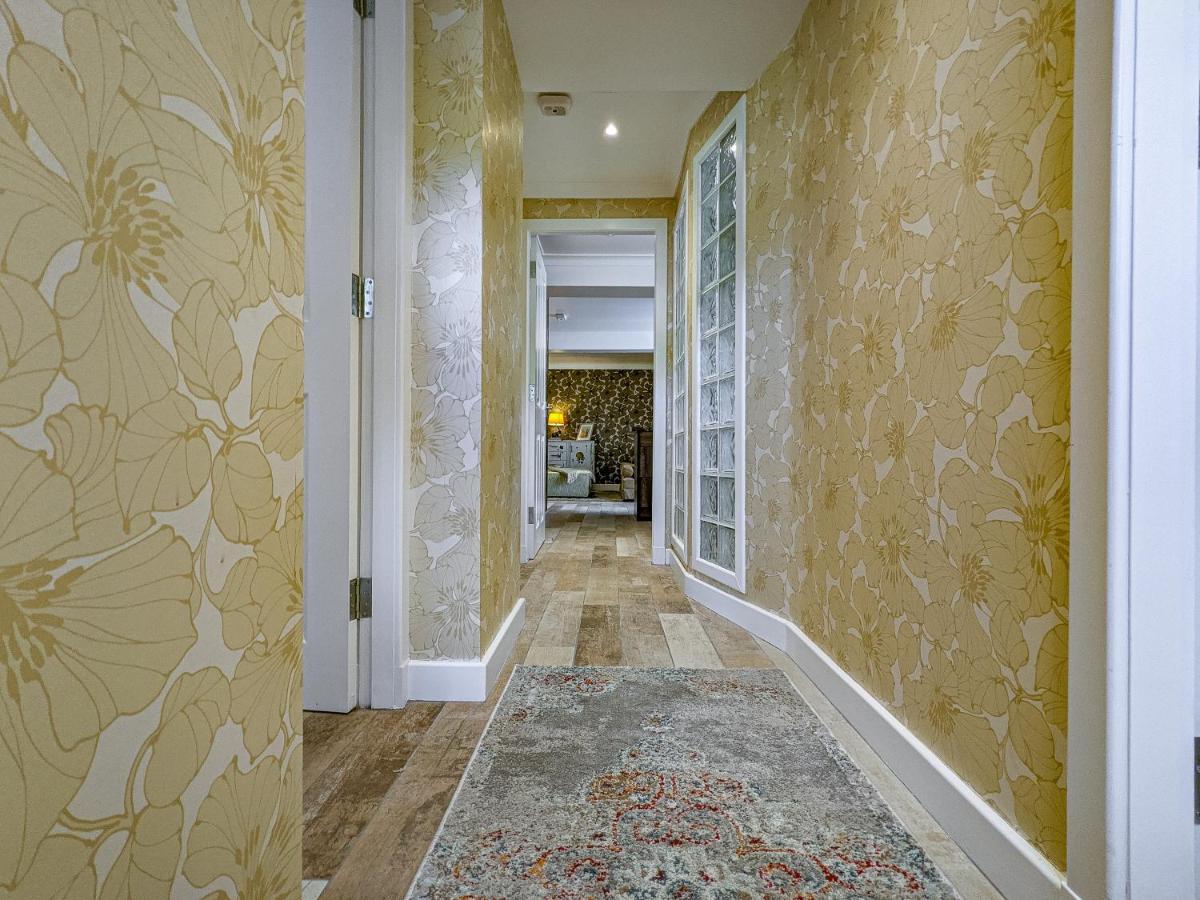 Beautiful Listed Flat With Private Garden, Birnam Leilighet Eksteriør bilde